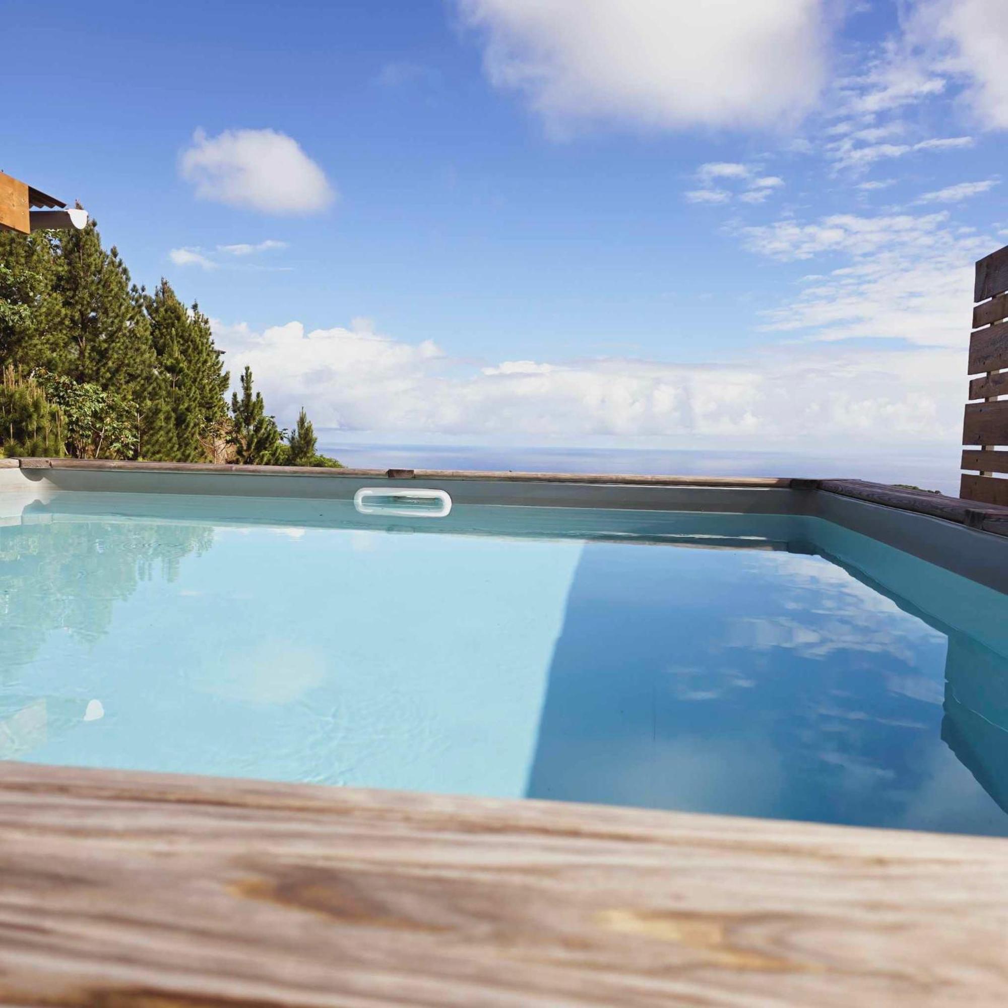Fare Toahana, Accommodation With A Ocean View Faaa Exteriör bild